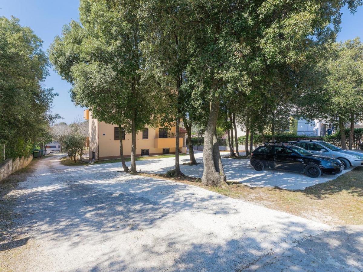 Apartment Joy By Interhome Pula Exterior photo